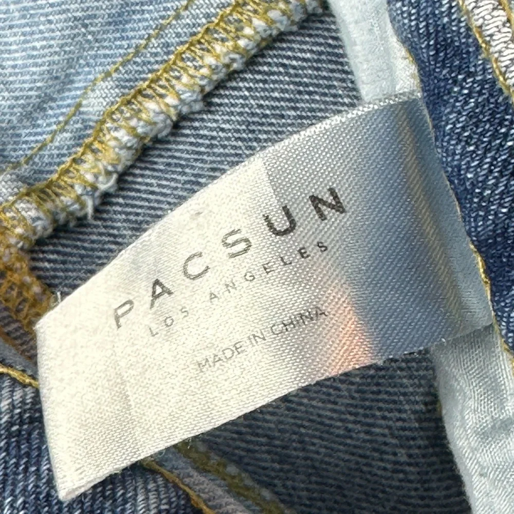 PacSun high-rise straight leg jeans size 30 two tone butterfly distressed hem - Picture 11 of 14